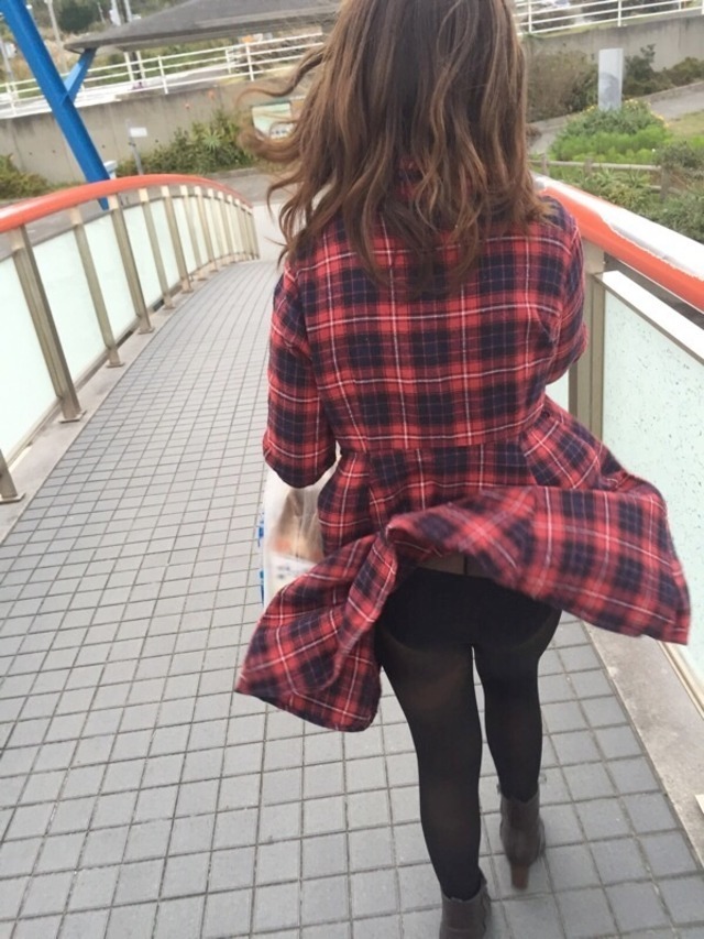  ギャル パンチラ画像！はっちゃけた結果！