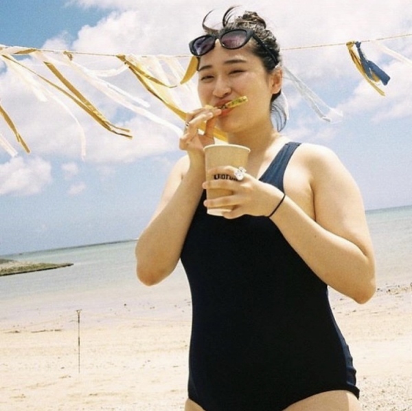  丸山礼 エロ画像！乳首ポッチ・胸チラおっぱいが抜けるお宝！
