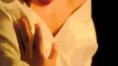  仲里依紗 ヌード画像！乳首丸出しや乳揉みの濡れ場！
