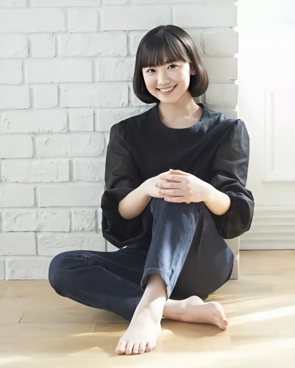  芦田愛菜 エロ画像！おっぱい・パンチラ・尻が激シコなお宝！