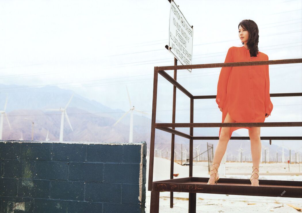 Maki Horikita "Dramatic" [PhotoBook]