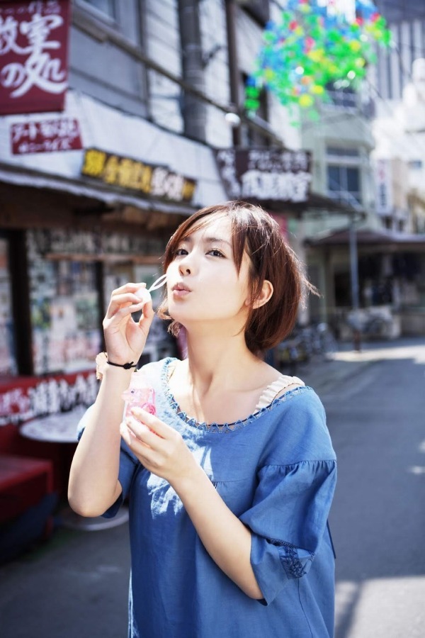  中村ゆり ヌード画像！濡れ場やパン線が食い込む尻のお宝！