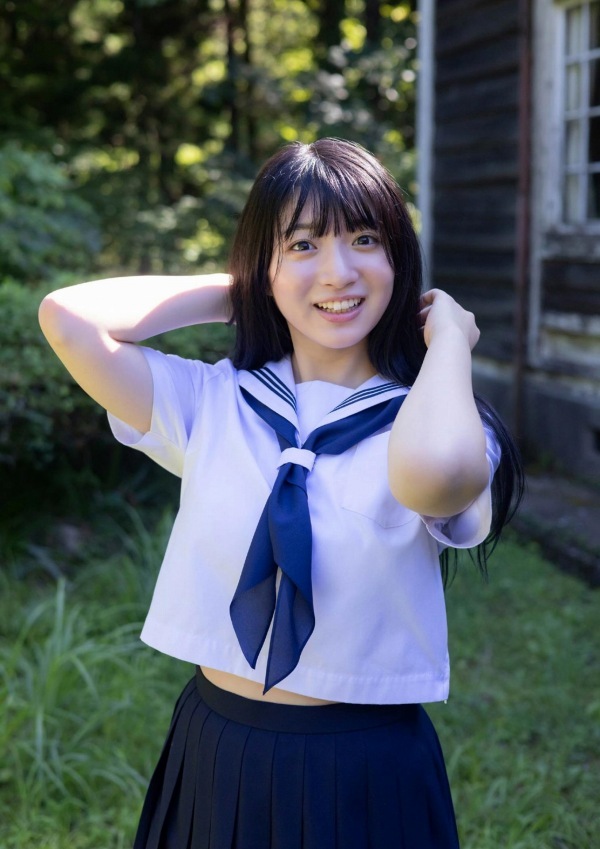  進藤あまね エロ画像！お宝胸チラ・ブルルンおっぱいが激シコGIF
