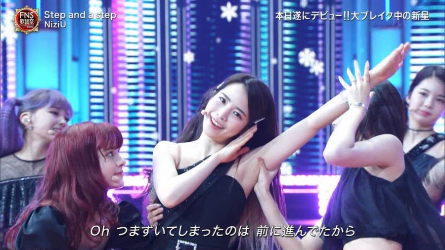  NiziU（ニジュー）エロ画像！おっぱい・パンチラ・太ももが激シコお宝！