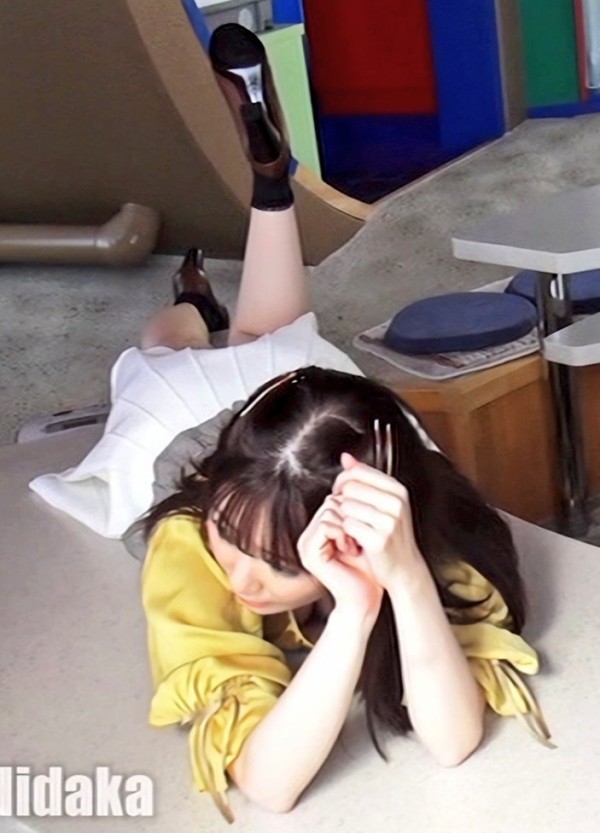  声優 胸チラ！谷間が最高な21人！