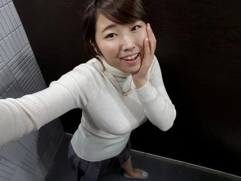  ニット巨乳画像！おっぱいがエロく見えるセーターが激シコ！