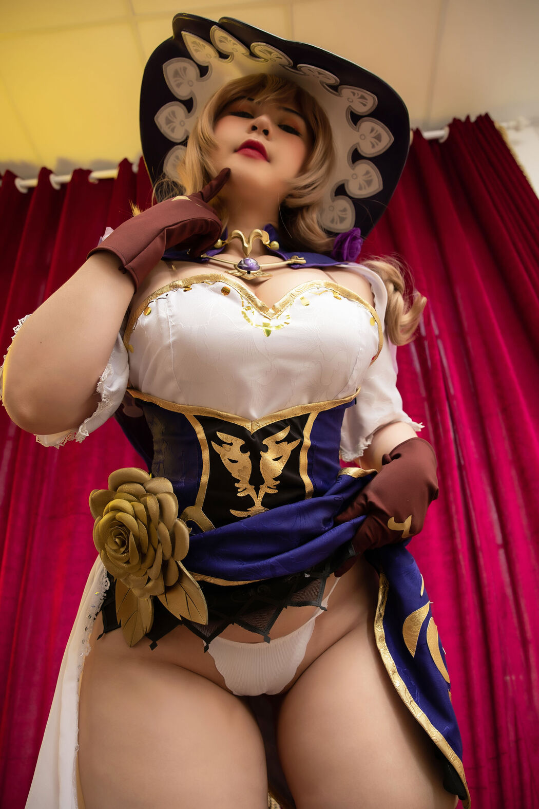 [Internet celebrity COSER photo] Uy Uy - Lisa Cover Photo