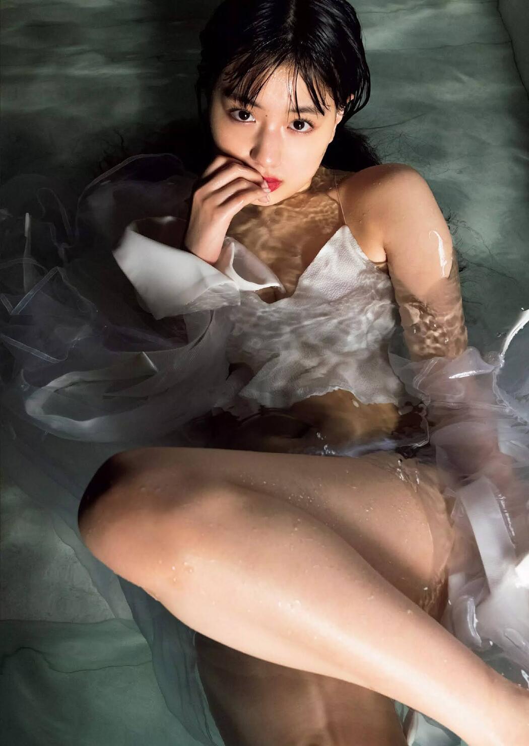 Noa Tsurushima 鶴嶋乃愛, Weekly Playboy 2020 No.51 (週刊プレイボーイ 2020年51号)