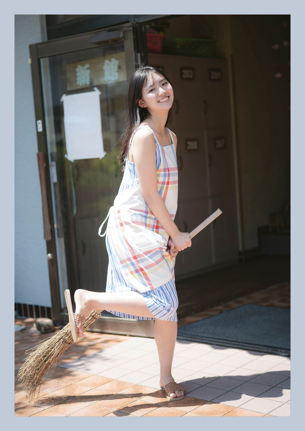 Runa Toyoda 豊田ルナ, STRIKE! デジタル写真集 「想わば、ゆえに君の町まで。」 Set.01