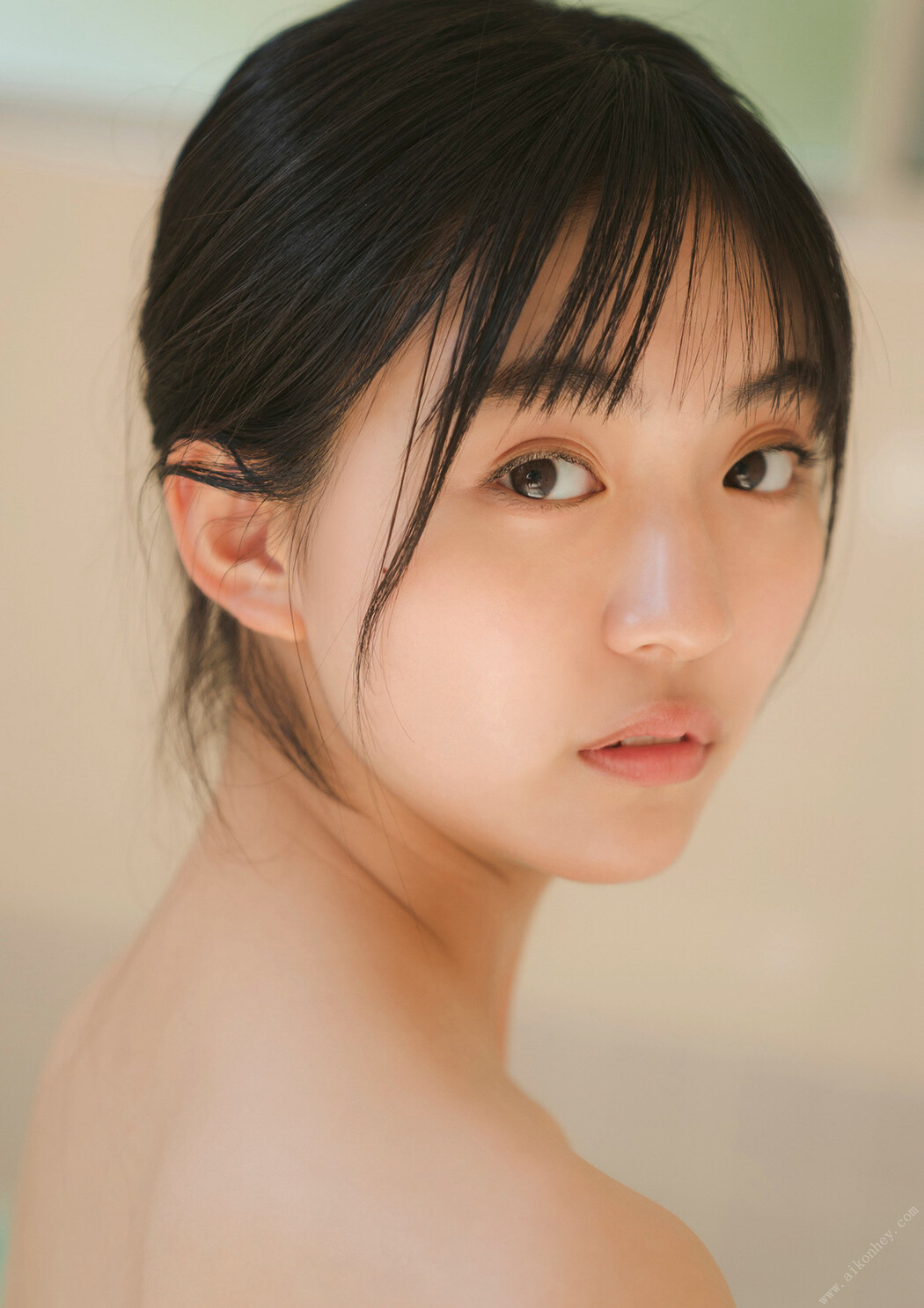 Runa Toyoda 豊田ルナ, STRIKE! デジタル写真集 「想わば、ゆえに君の町まで。」 Set.02