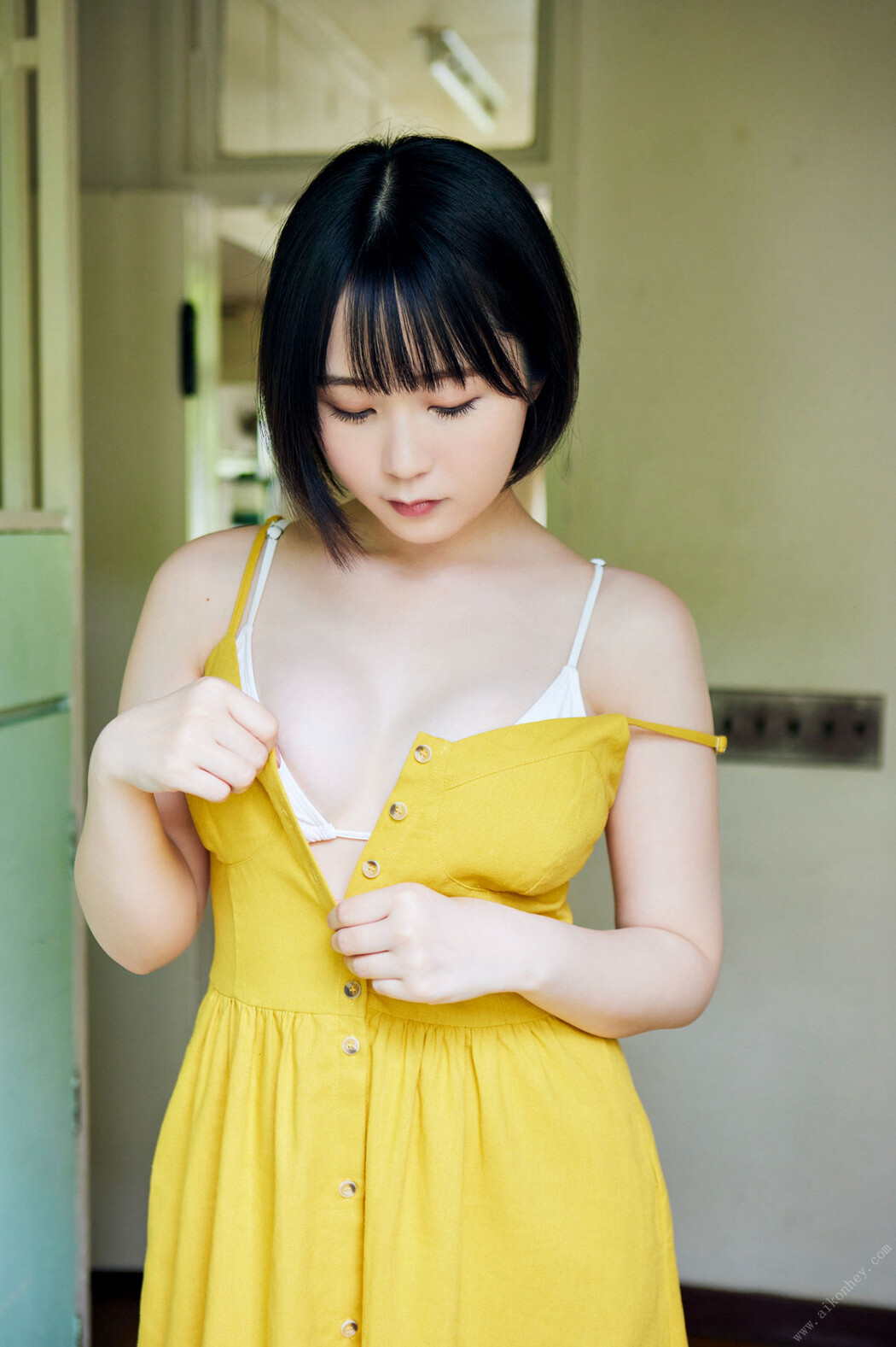 Yuki Yomichi 夜道雪, ＦＲＩＤＡＹデジタル写真集 「人気声優のマシュマロボディ」 Set.01