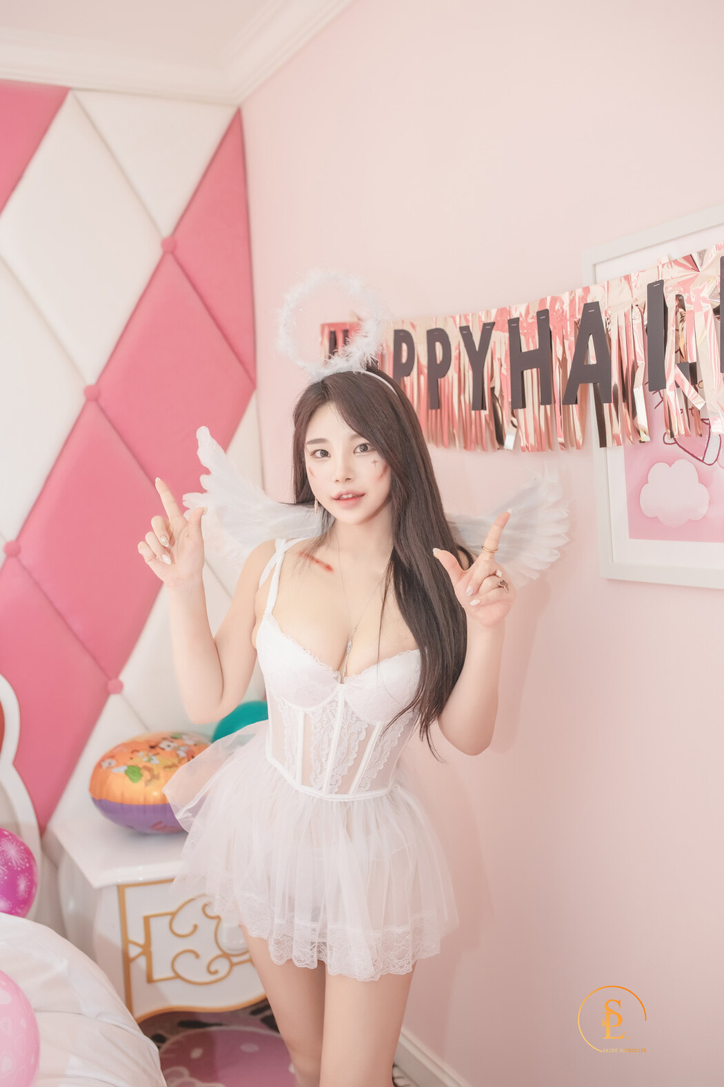 Zzyuri 쮸리, [SAINT Photolife] Pink Halloween