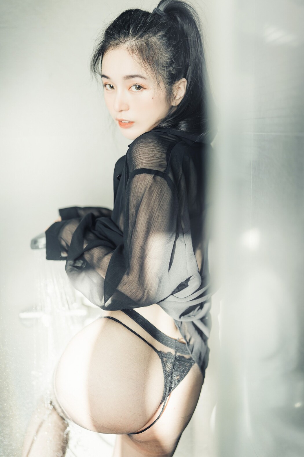JVID精品 🔞仙仙辰 透明罩衫 透明駱駝蹄內褲 濕潤黑絲 我的女友 這次有點色😈有點甜 Set.02