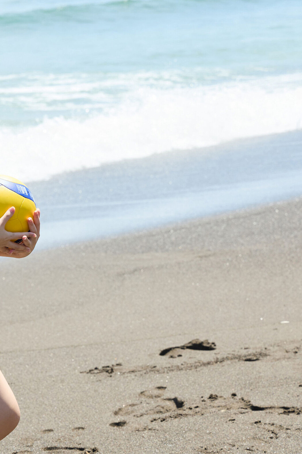 Hina Kikuchi 菊地姫奈, FRIDAYデジタル写真集 「圧倒的ヒロイン vol.2」 Set.01