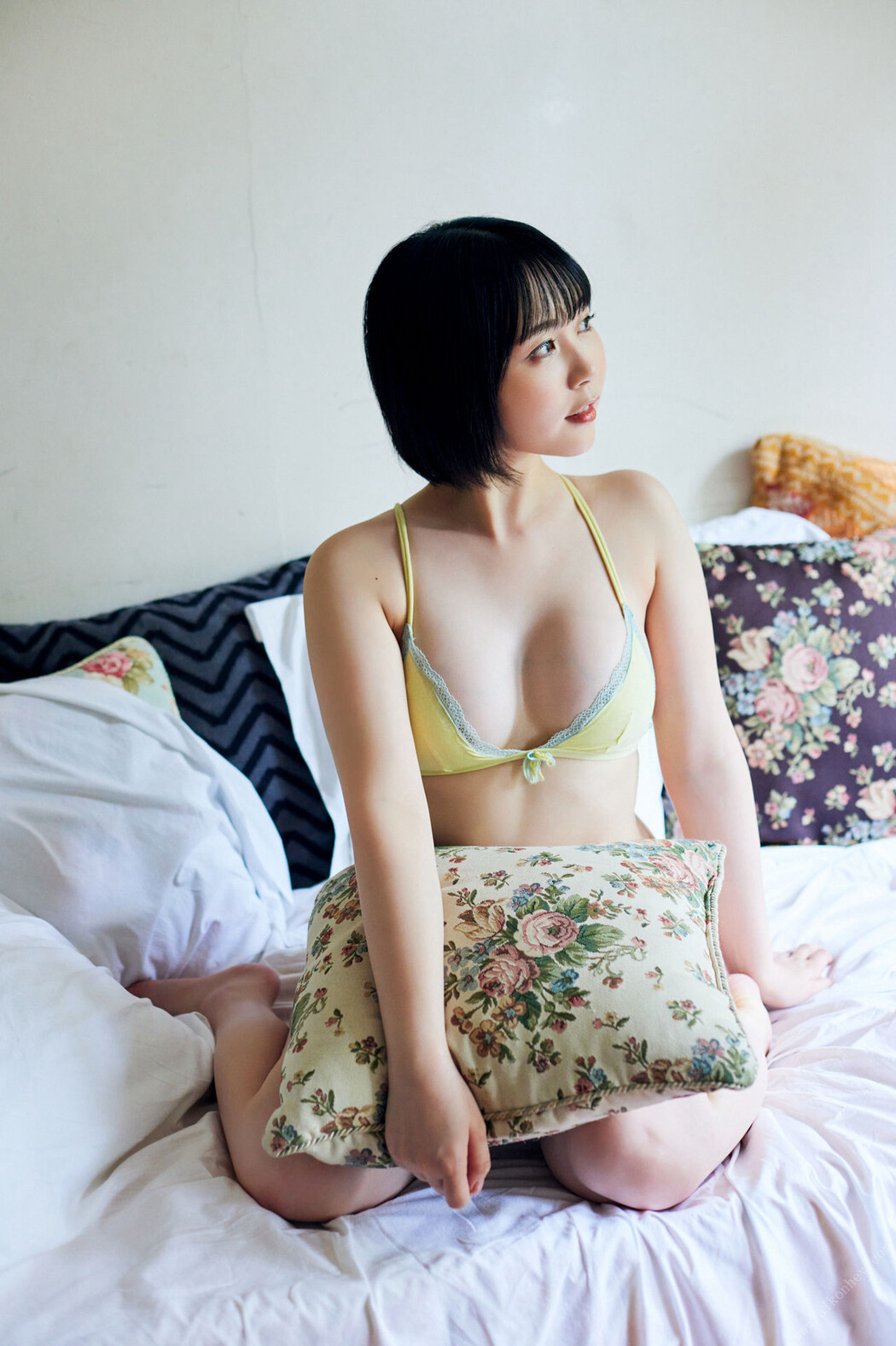 Yuki Yomichi 夜道雪, ＦＲＩＤＡＹデジタル写真集 「人気声優のマシュマロボディ」 Set.04