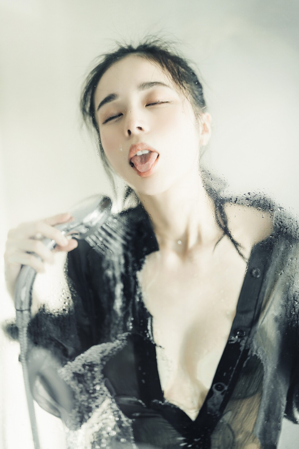 JVID精品 🔞仙仙辰 透明罩衫 透明駱駝蹄內褲 濕潤黑絲 我的女友 這次有點色😈有點甜 Set.02