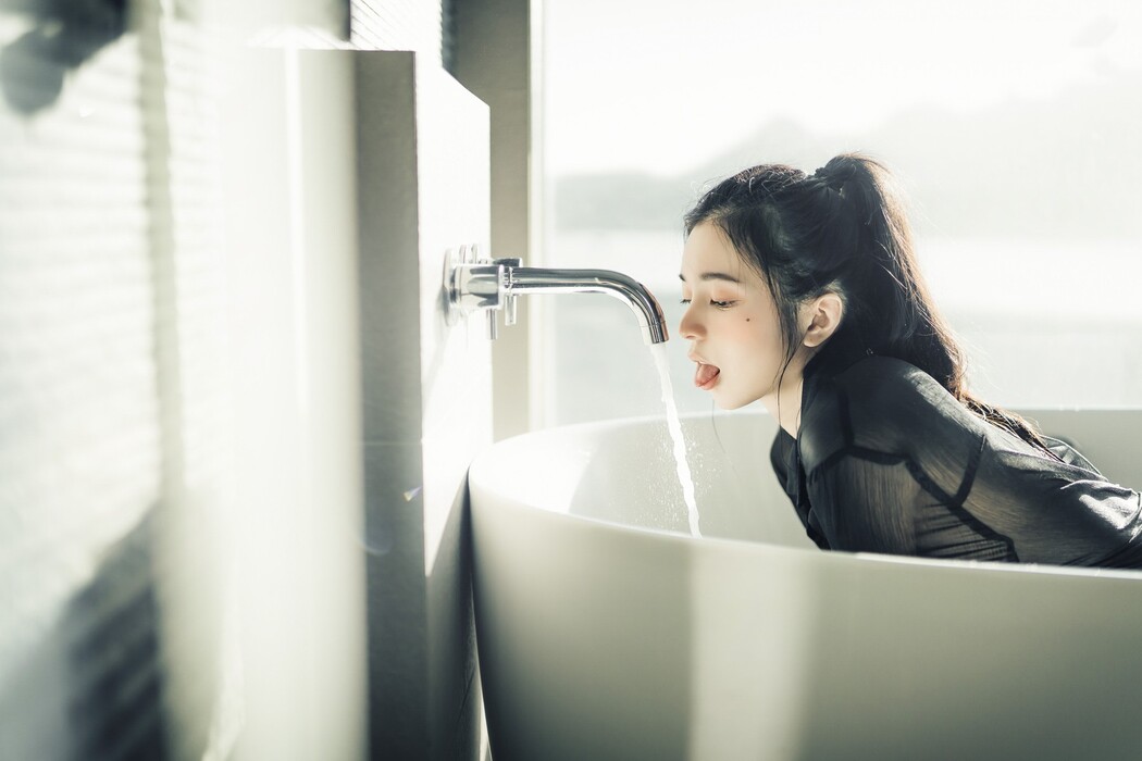 JVID精品 🔞仙仙辰 透明罩衫 透明駱駝蹄內褲 濕潤黑絲 我的女友 這次有點色😈有點甜 Set.02