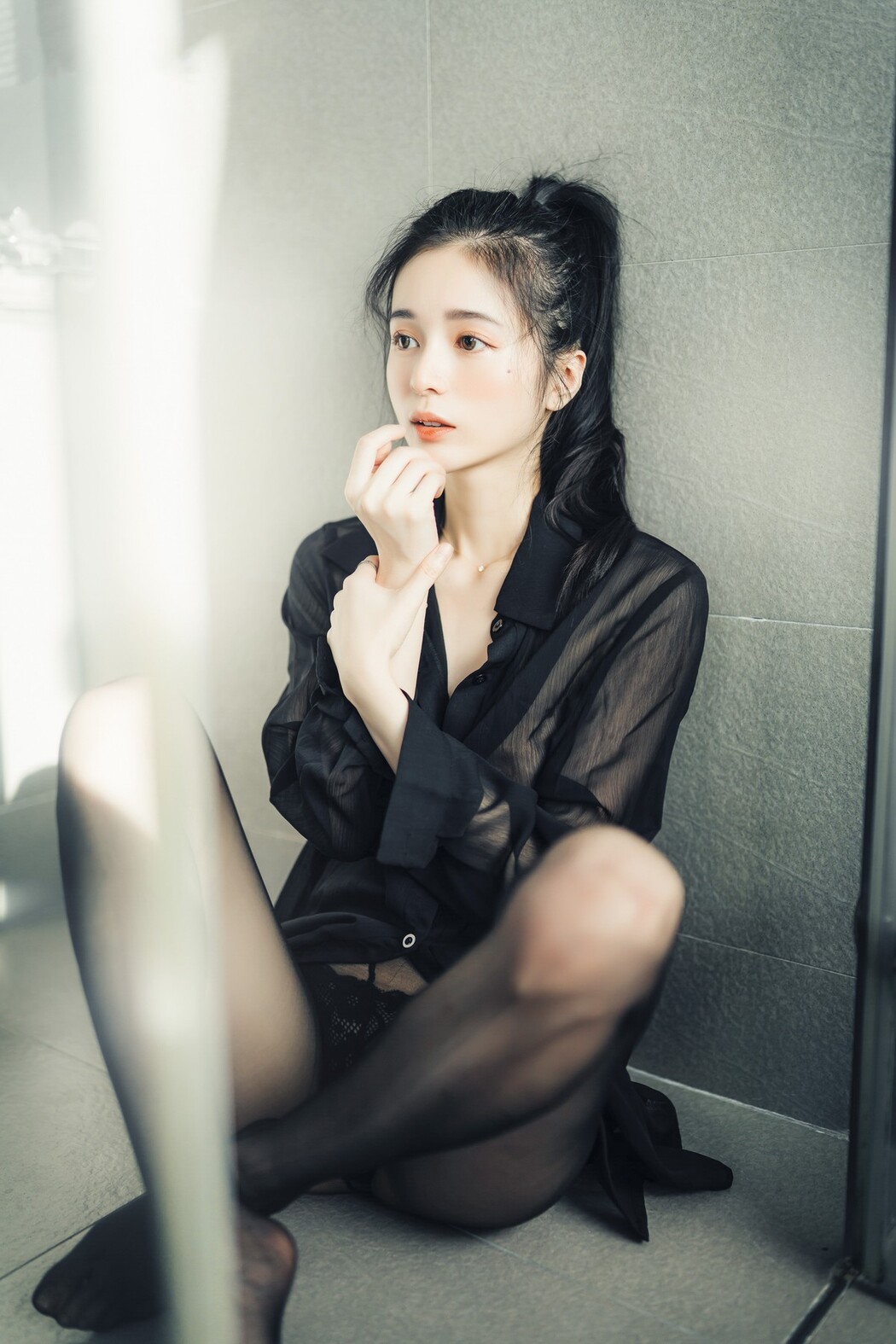 JVID精品 🔞仙仙辰 透明罩衫 透明駱駝蹄內褲 濕潤黑絲 我的女友 這次有點色😈有點甜 Set.02