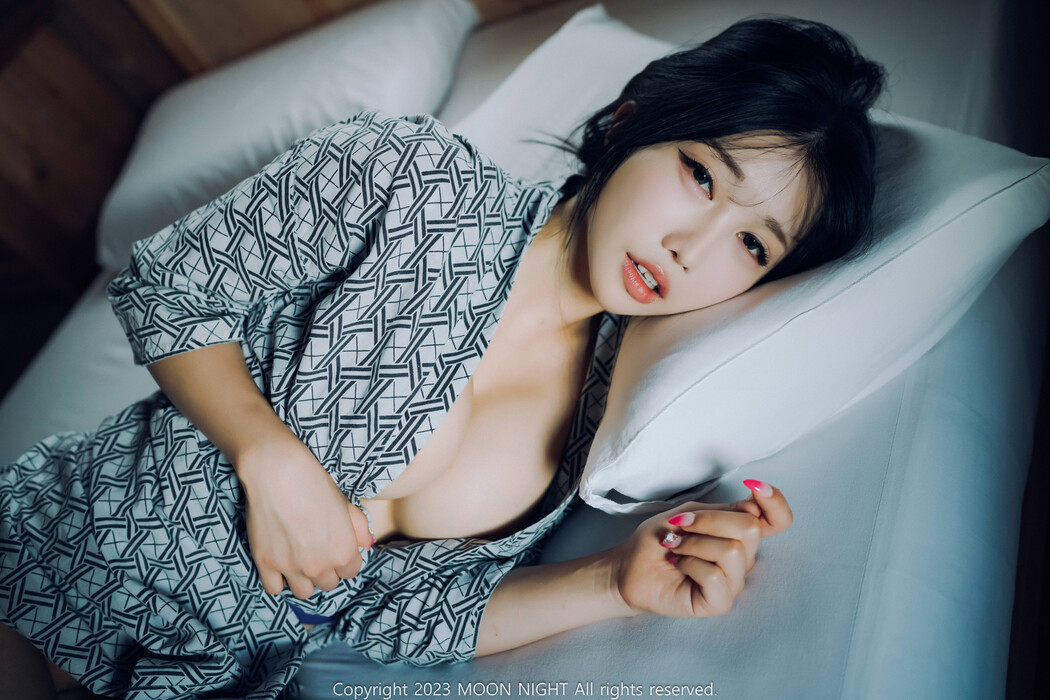 Yunjin 챌이, [Moon Night Snap] 행운 Lucky Set.01