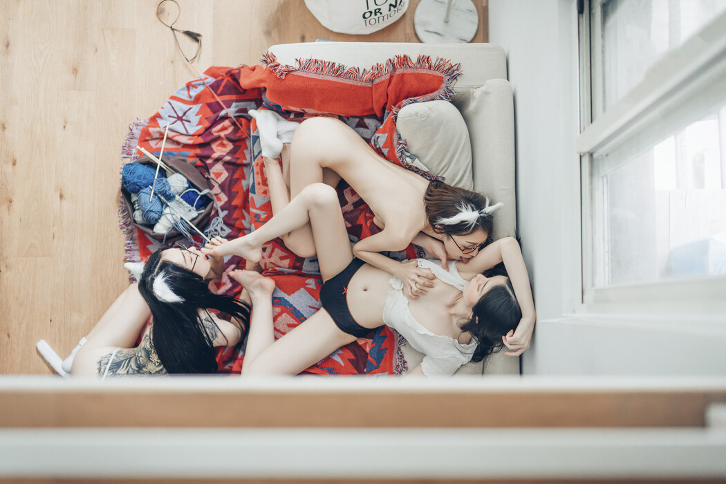 JVID精品 三位女神全裸合體🔞 宅女辰辰與她的兩隻貓咪飄飄 妍妍的性生活❤️ Vol.01 Set.01
