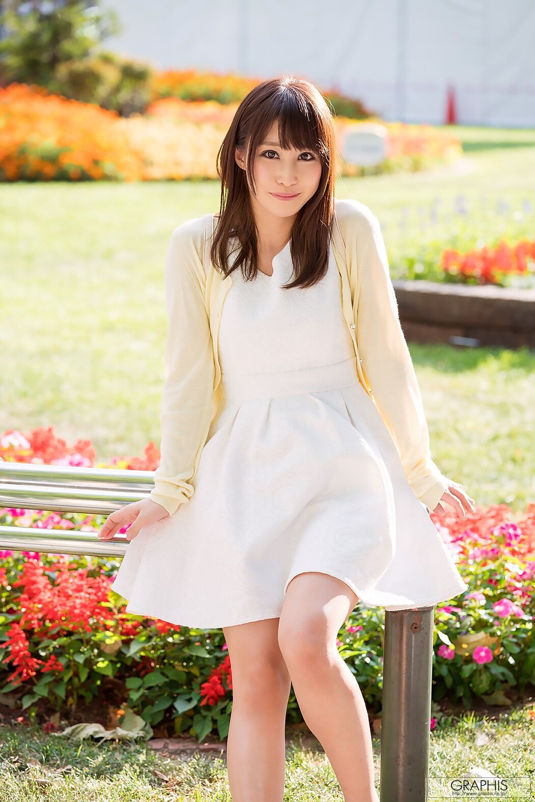 Ayami Syunka あやみ旬果, [Graphis] Gals 「Beautiful Body」 Vol.2 Cover Photo