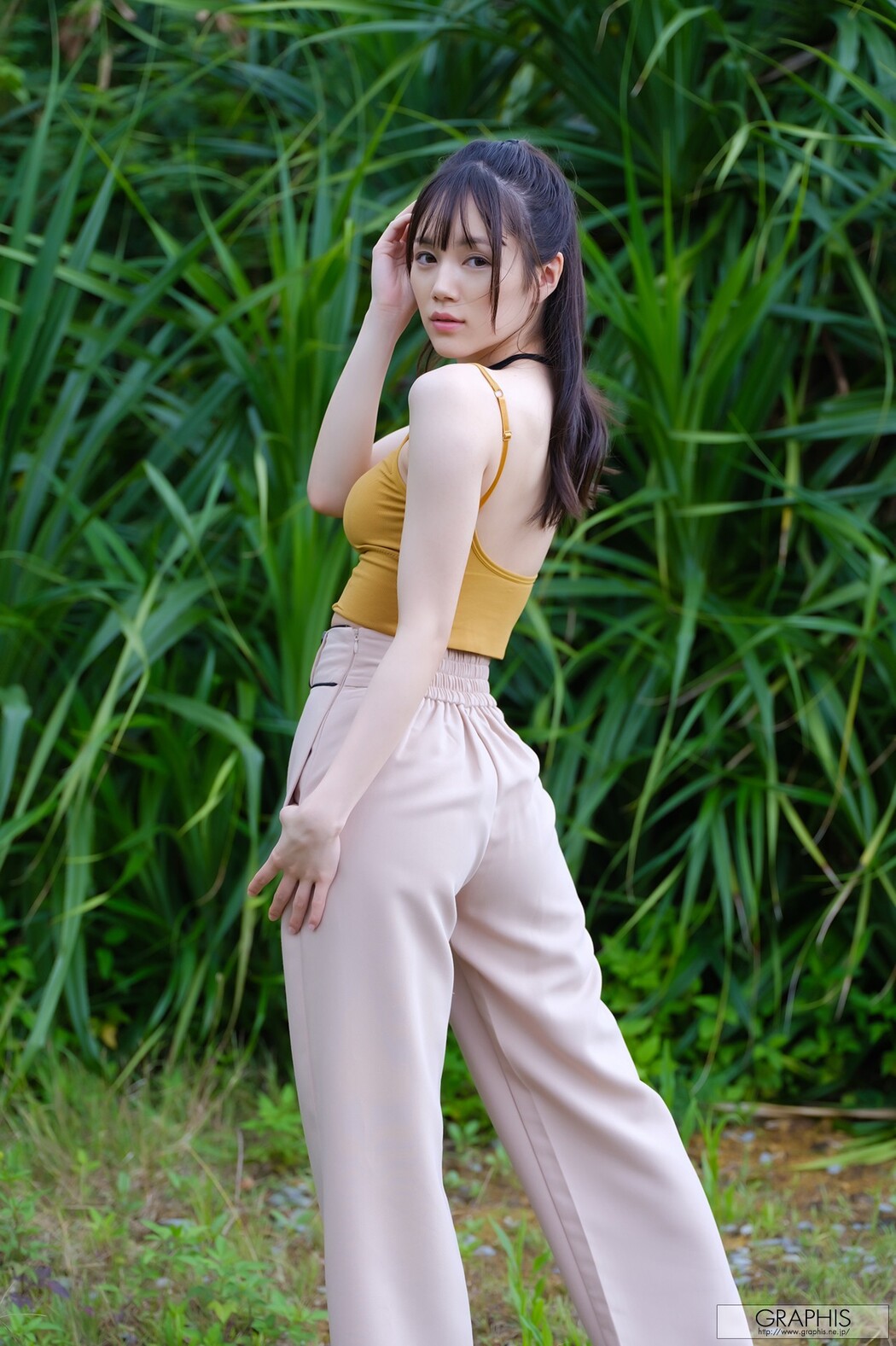 Remu Suzumori 涼森れむ, [Graphis] Gals 「CRAZY ABOUT YOU!」 Vol.04