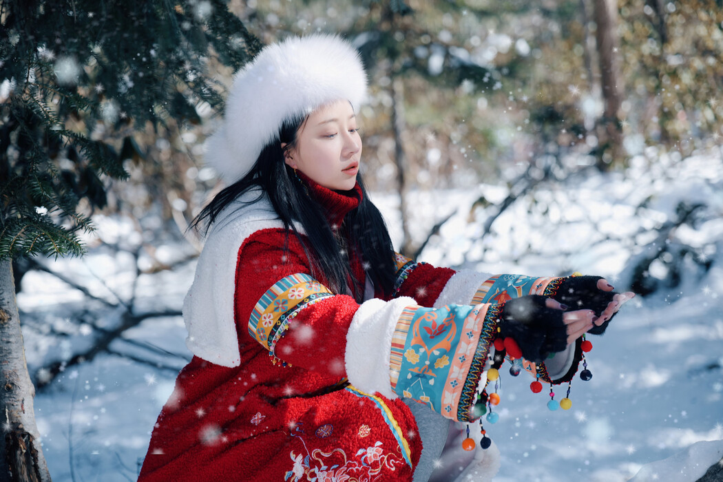 Cosplay 年年Nnian 吉祥雪兆丰年