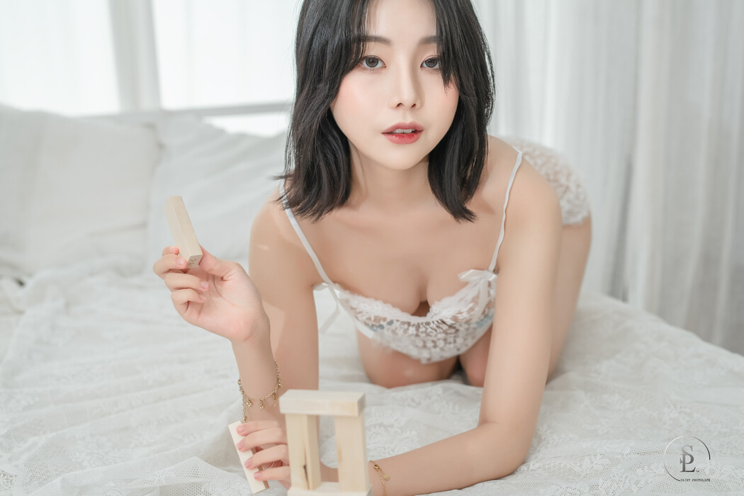Yuna 유나, [SAINT Photolife] Jenga