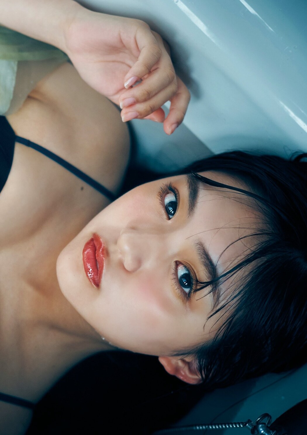 Runa Toyoda 豊田ルナ, BRODYデジタル写真集 「オトナの子。」
