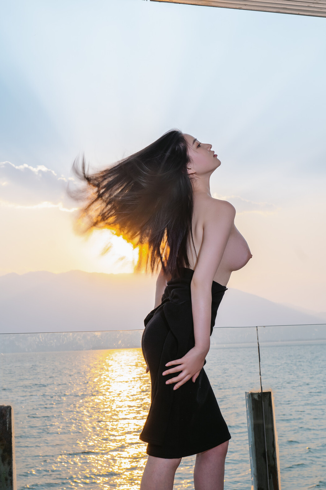 Cosplay 年年Nnian 洱海