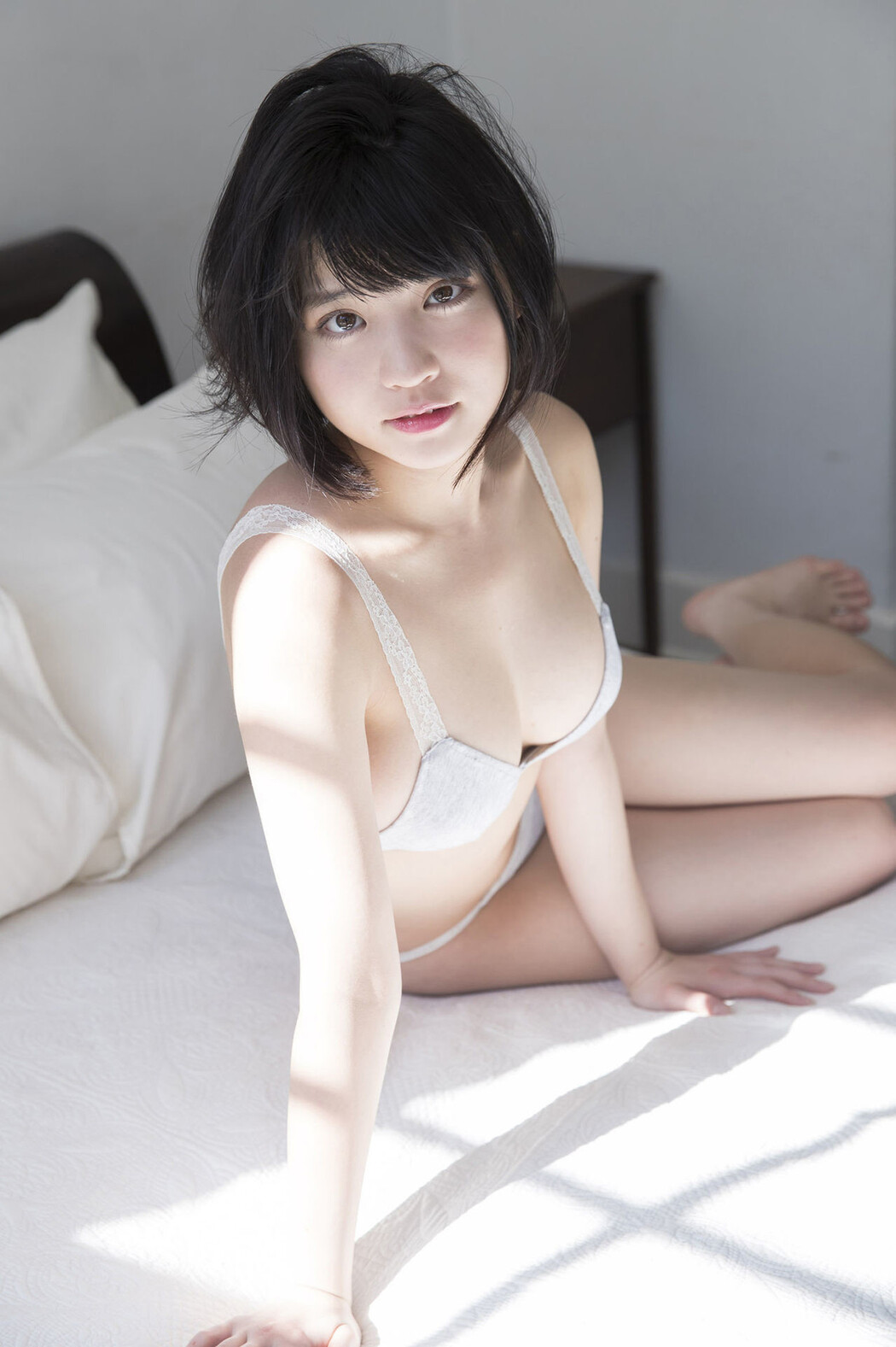 Nagi Nemoto 根本凪, ＦＲＩＤＡＹデジタル写真集 「緑のシンデレラ」 Set.01