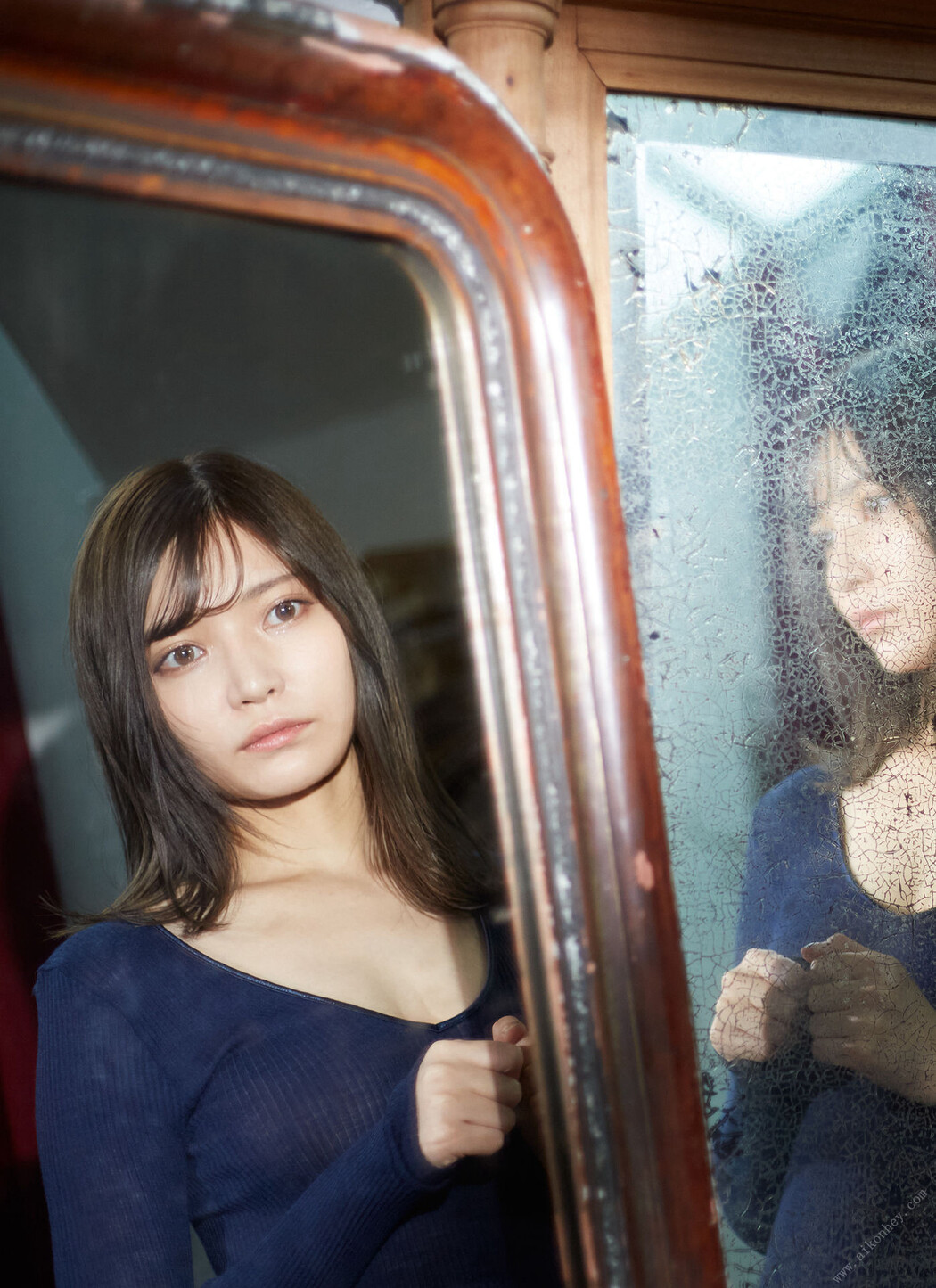 Sayaka Nitori 似鳥沙也加, TSUTAYA限定 似鳥沙也加 PhotoBook 「PURE」 Set.01