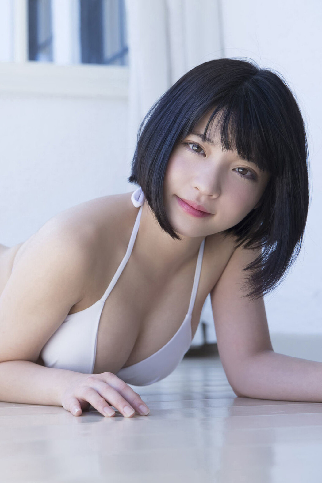 Nagi Nemoto 根本凪, ＦＲＩＤＡＹデジタル写真集 「緑のシンデレラ」 Set.02