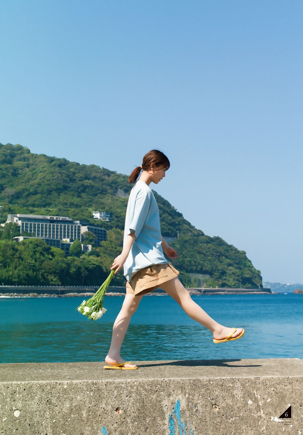 Renka Iwamoto 岩本蓮加, Shonen Magazine 2023 No.35 (週刊少年マガジン 2023年35号)