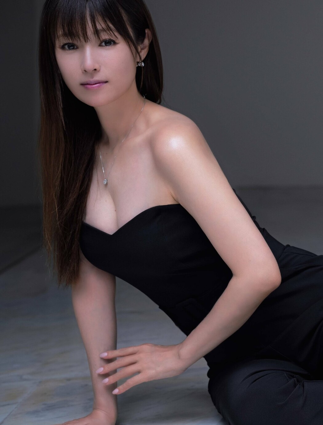Kyoko Fukada 深田恭子, FRIDAY 2023.08.25 (フライデー 2023年8月25日号)