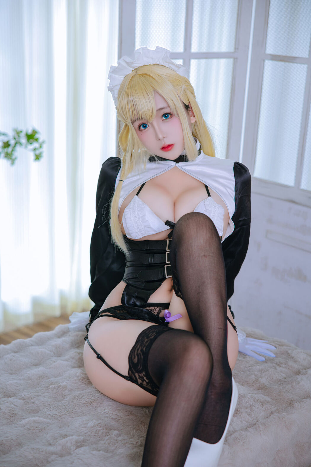 Coser@日奈娇 – 拘束女仆