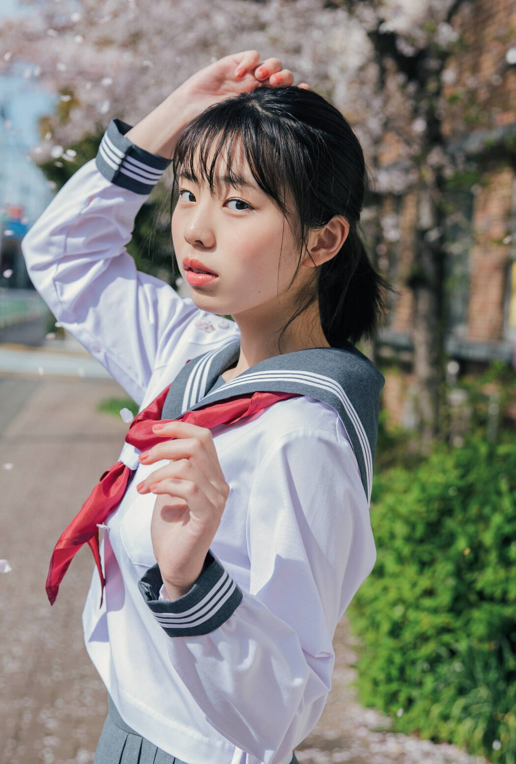 Hina Kikuchi 菊地姫奈, Platinum Flash 2022 Vol.18