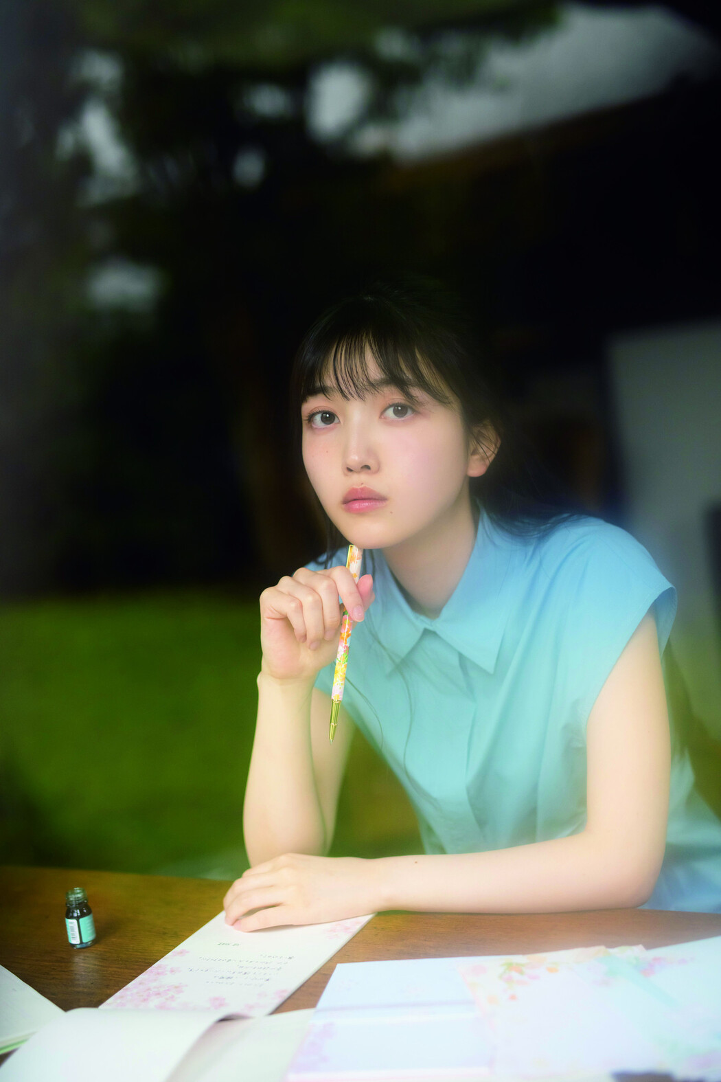 Shiori Kubo 久保史緒里, Platinum Flash 2022 Vol.18