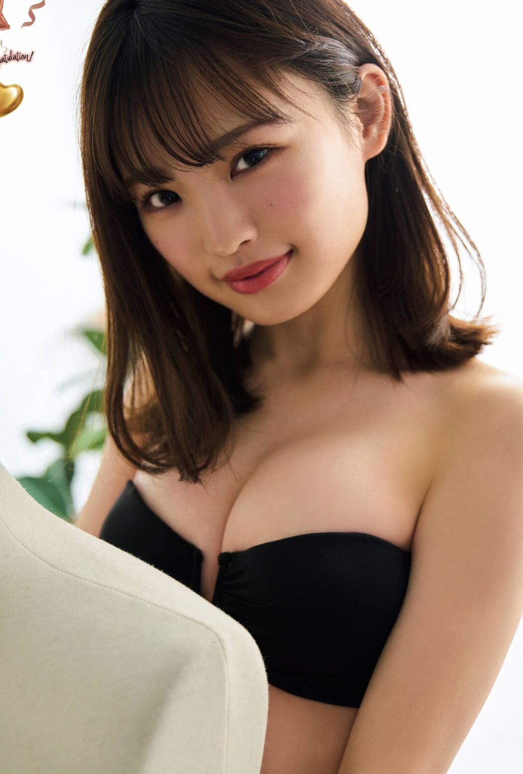 Nao Shinzawa 新澤菜央, Platinum Flash 2022 Vol.18