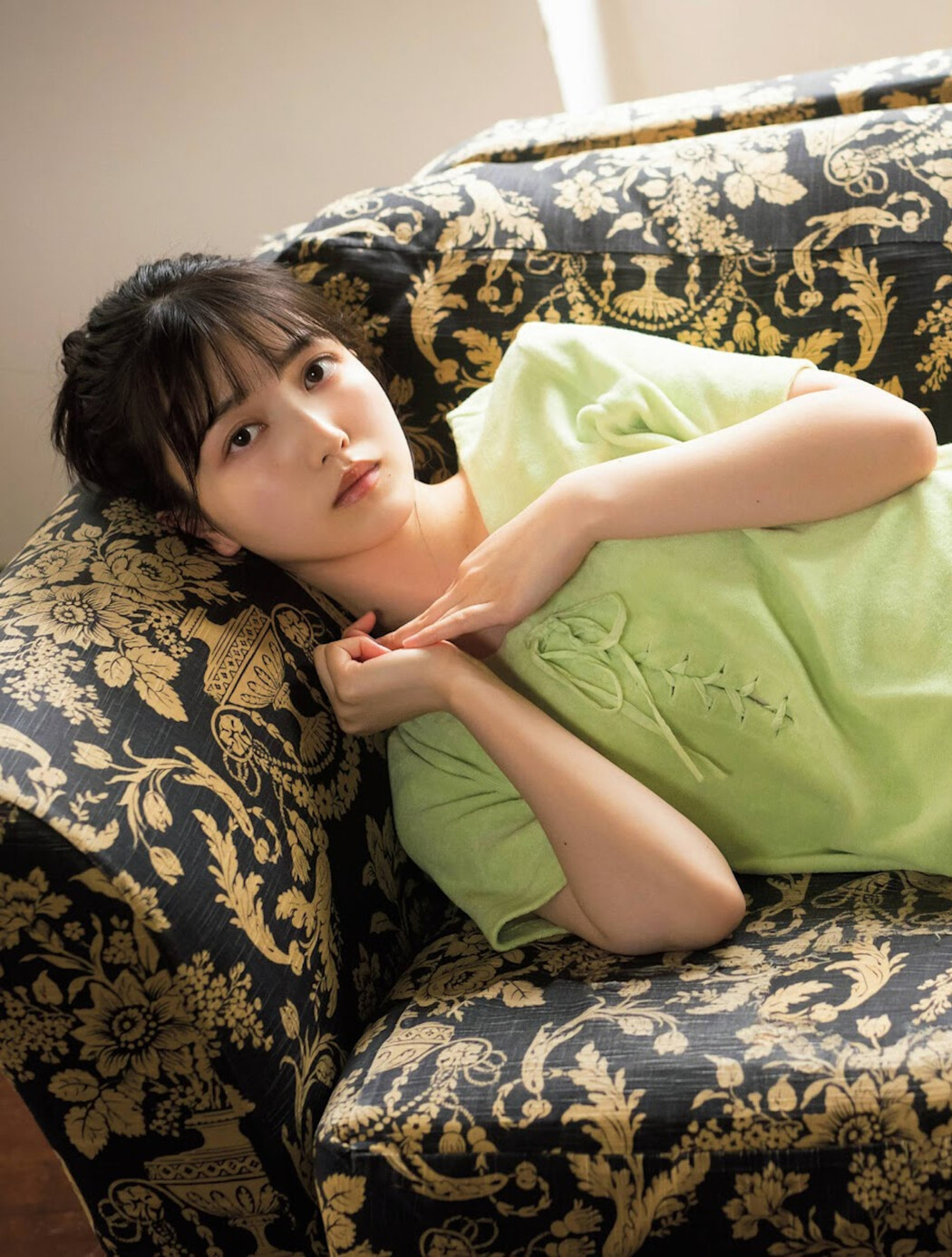 Shiori Kubo 久保史緒里, Platinum Flash 2022 Vol.18