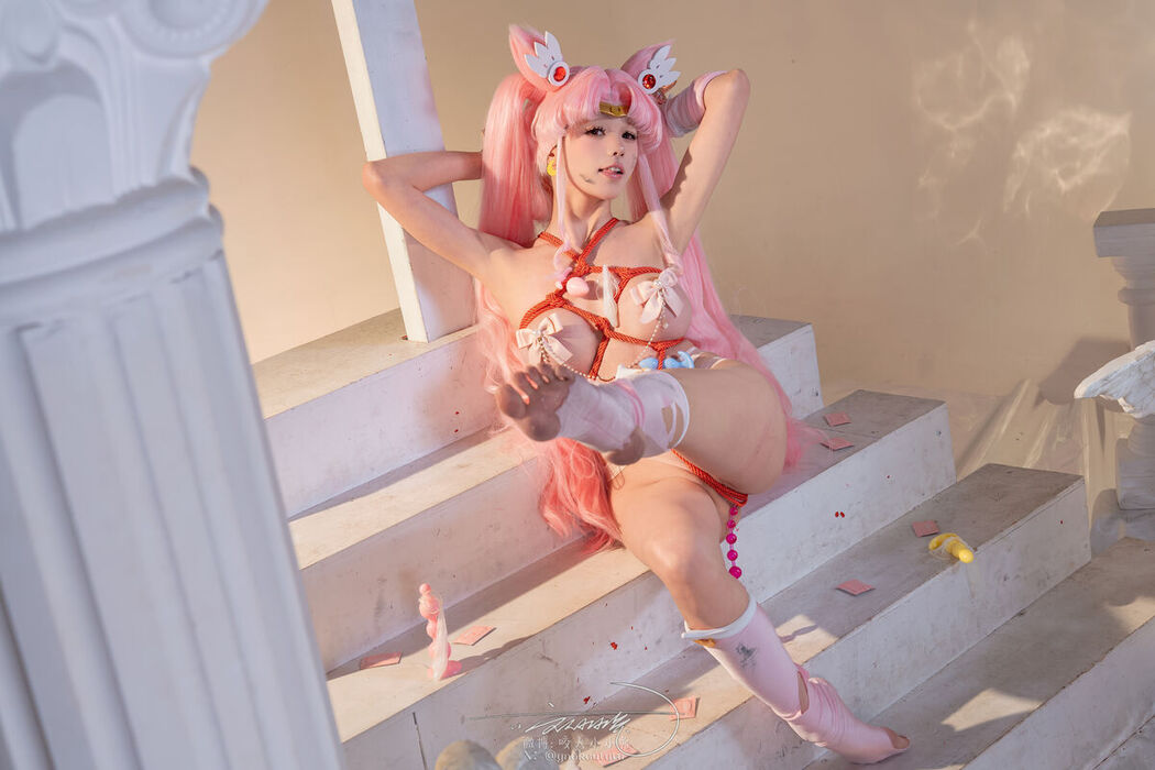 Coser@咬一口兔娘 – 小小兔大危机 6月