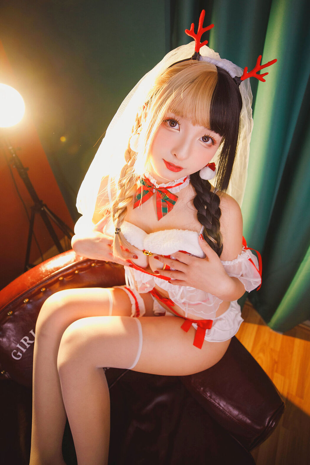 Coser@神楽坂真冬 Vol.074 绝对企画-圣诞小鹿 鹿の恩返し Part3