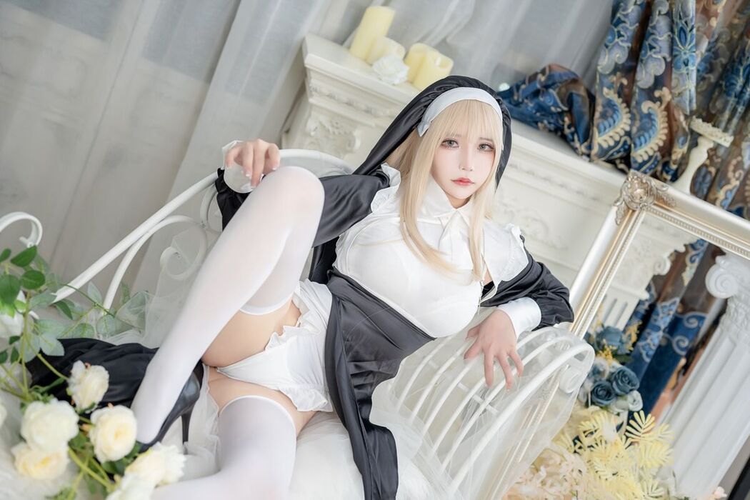 Coser@抱走莫子aa Baozoumoziaa – Birthday Special Nun 生日特辑 修女