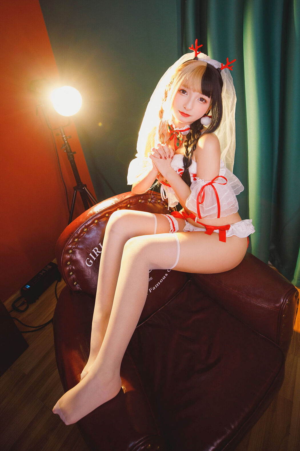 Coser@神楽坂真冬 Vol.074 绝对企画-圣诞小鹿 鹿の恩返し Part3