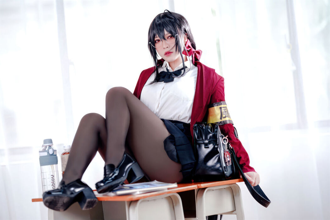 Coser@半半子 – 大凤 风纪委员