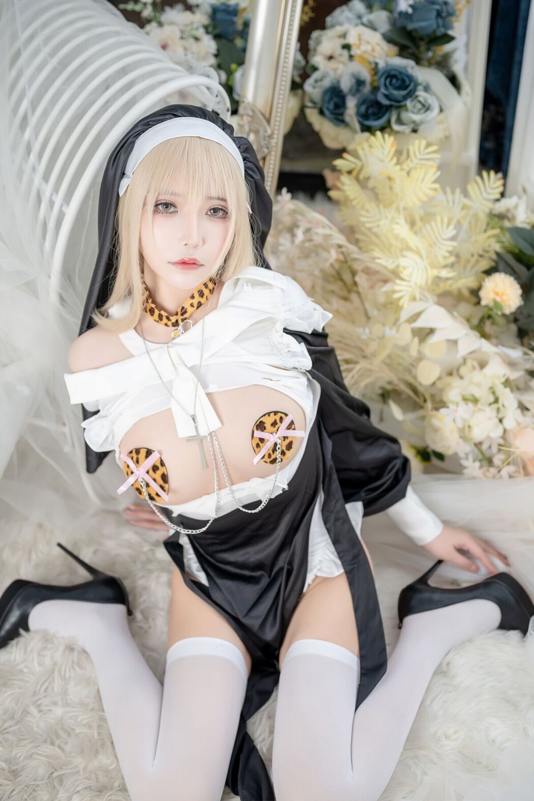 Coser@抱走莫子aa Baozoumoziaa – Birthday Special Nun 生日特辑 修女