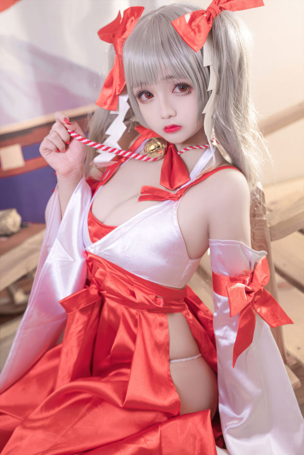 Coser@日奈娇 – 碧蓝航线 可畏巫女