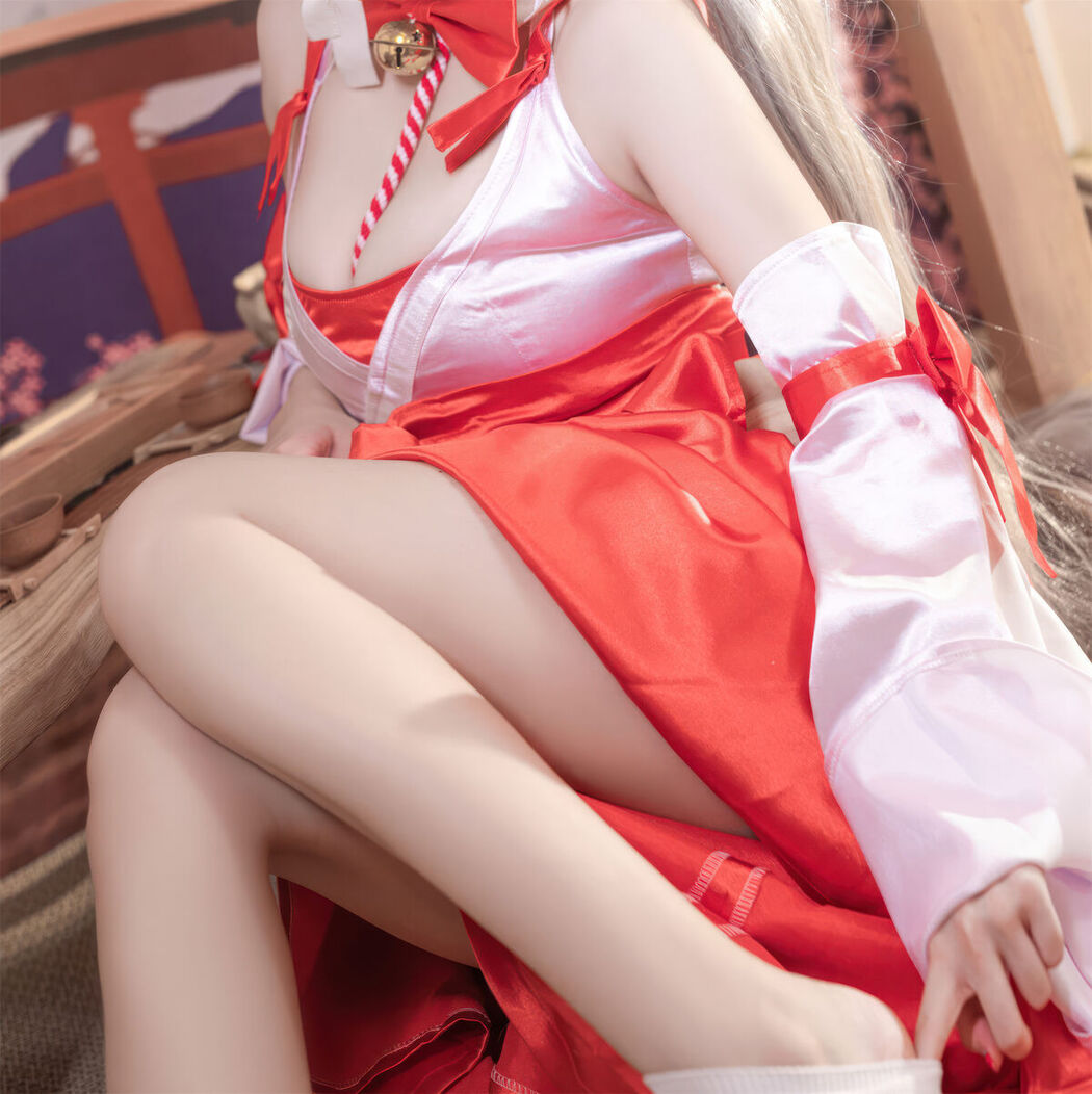 Coser@日奈娇 – 碧蓝航线 可畏巫女