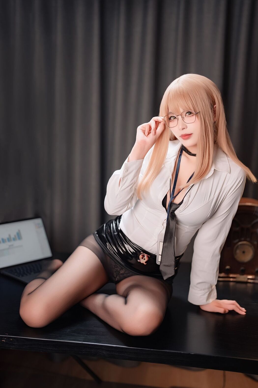 Coser@轩萧学姐 – 艾玛OL Part1