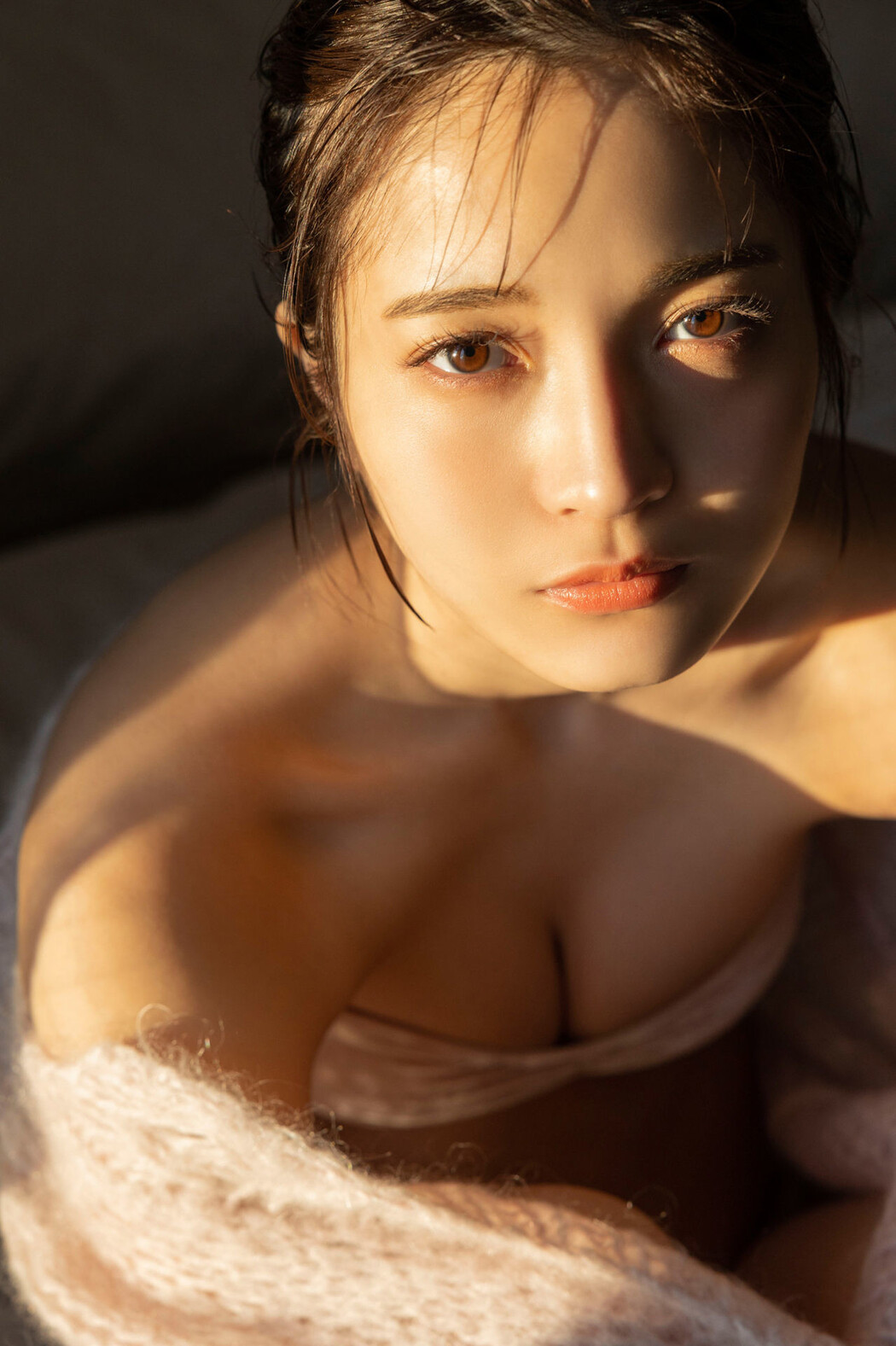 Nanako Kurosaki 黒嵜菜々子, ＦＲＩＤＡＹデジタル写真集 「少女卒業 Vol.2」 Set.01